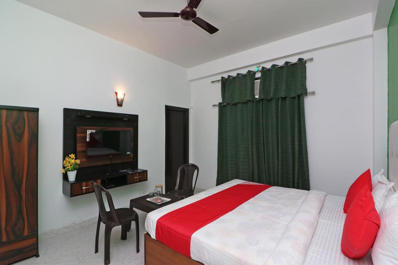 Hotel O Ooak Hotel Greater Noida Exterior photo