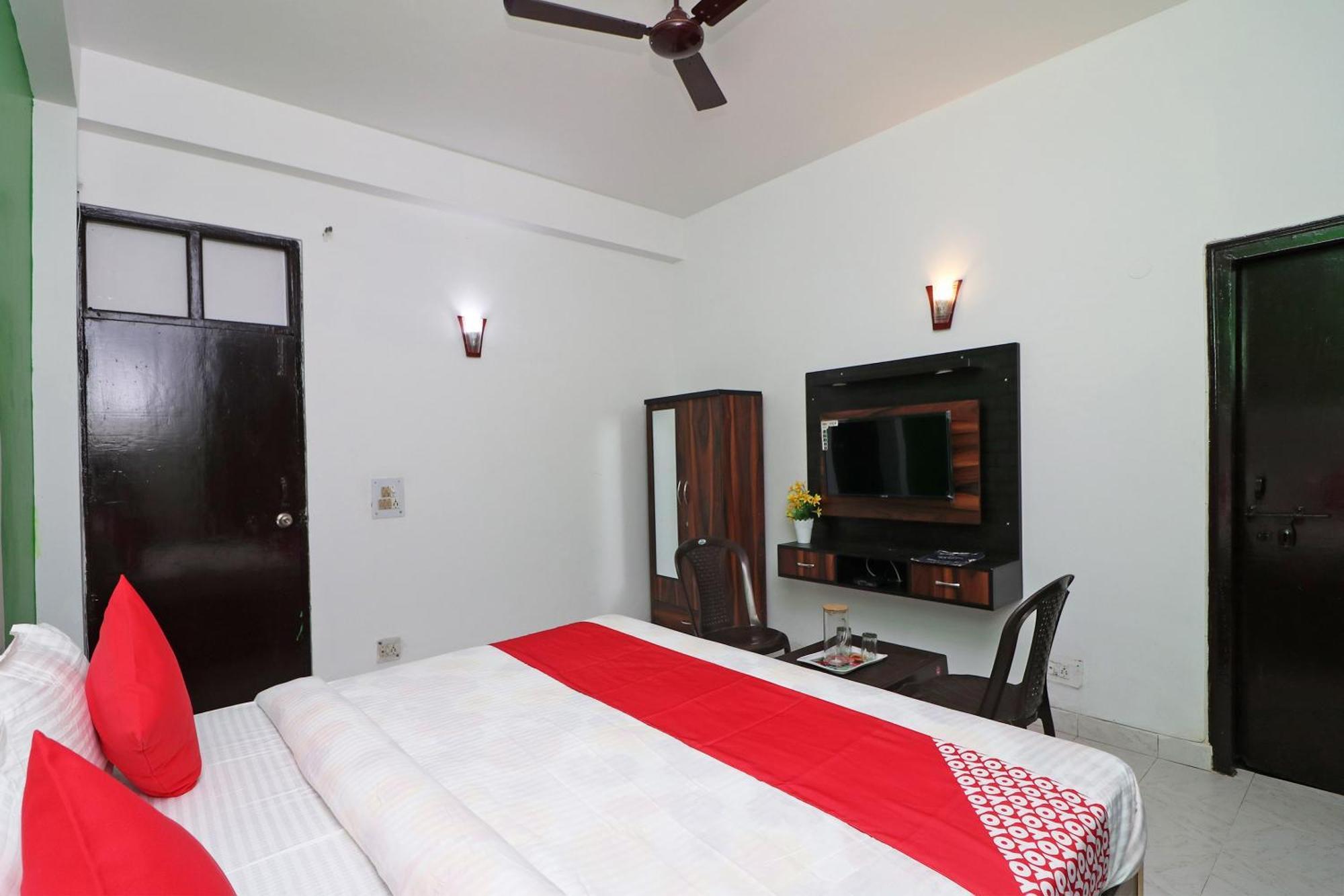 Hotel O Ooak Hotel Greater Noida Exterior photo