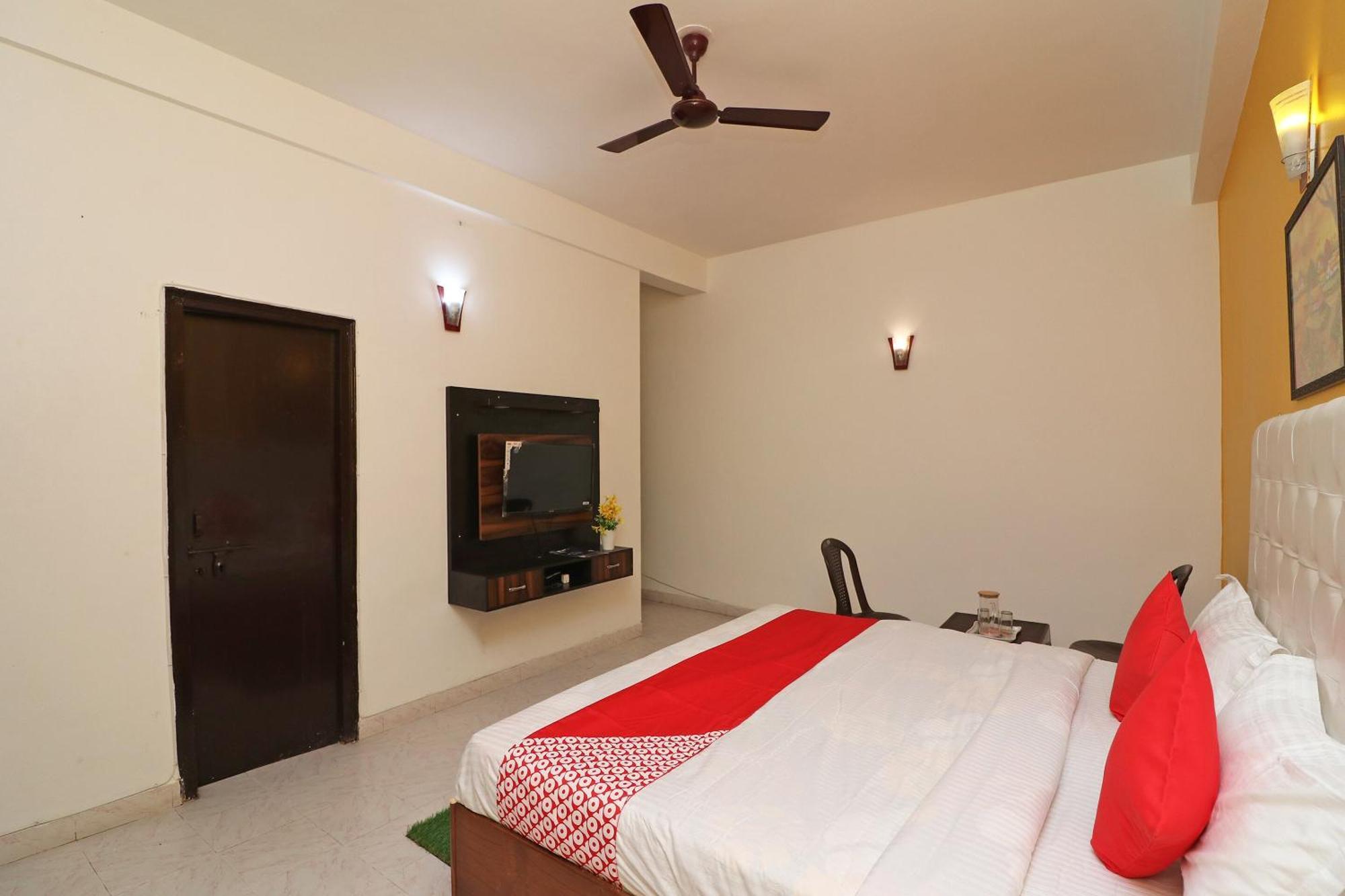Hotel O Ooak Hotel Greater Noida Exterior photo