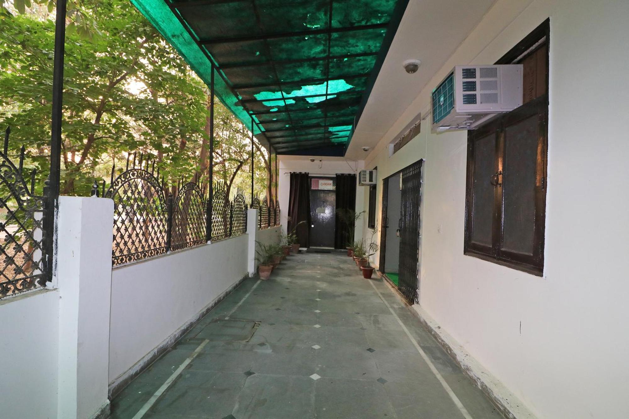 Hotel O Ooak Hotel Greater Noida Exterior photo