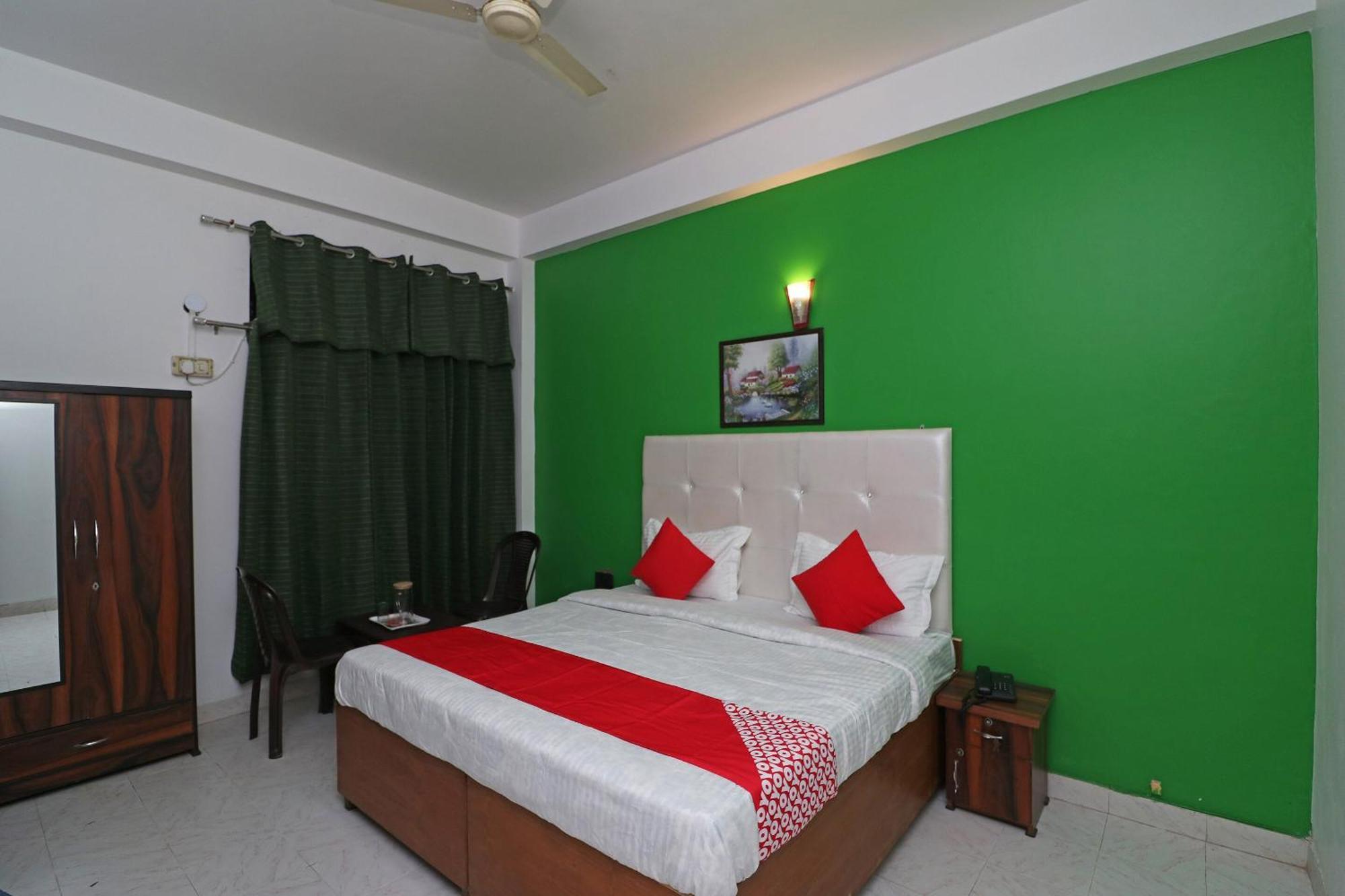 Hotel O Ooak Hotel Greater Noida Exterior photo