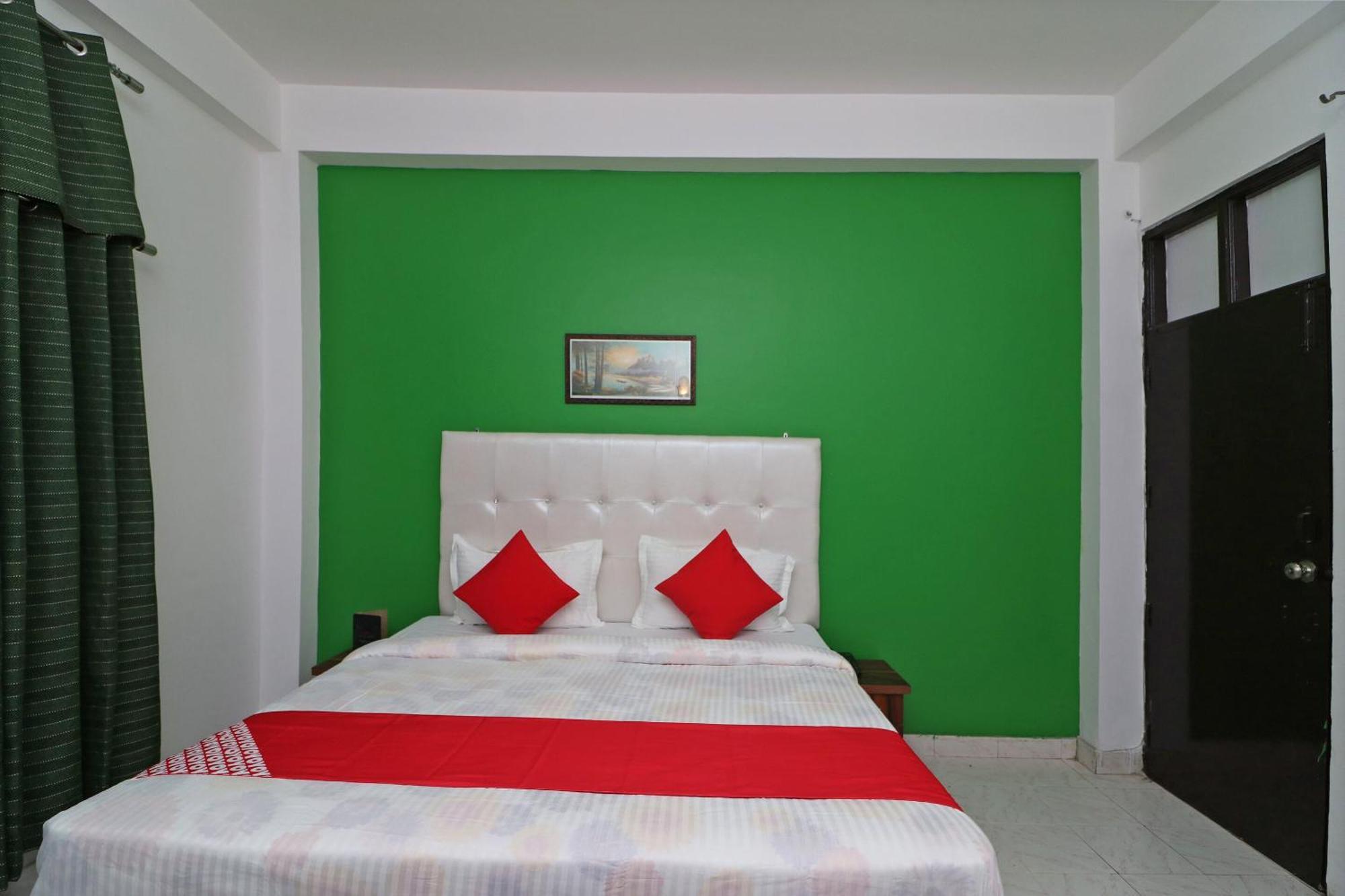 Hotel O Ooak Hotel Greater Noida Exterior photo